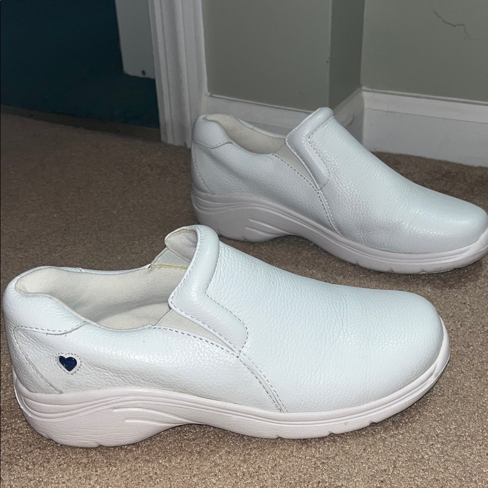 Nurse Mates All Day Comfort Dove White Leather Nurses Shoes Sz 8W - Picture 2 of 4